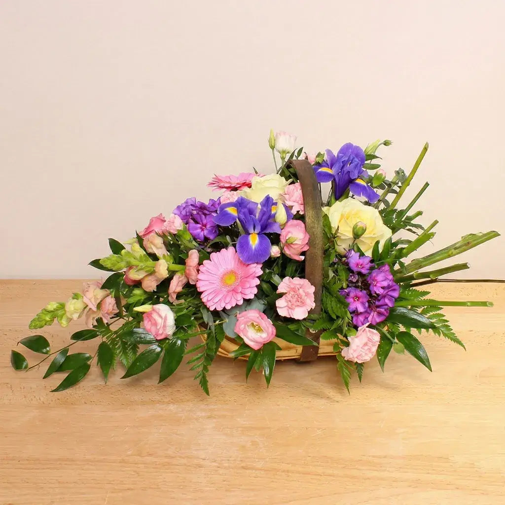 Sympathy Basket Country Mix